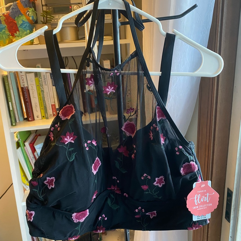 NWT Torrid Floral Embroidered Mesh Bikini Top 2XL